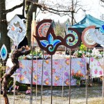 Hier gab es Gartenschmuck aus Glas und Metall Hier gab es Gartenschmuck aus Glas und Metall